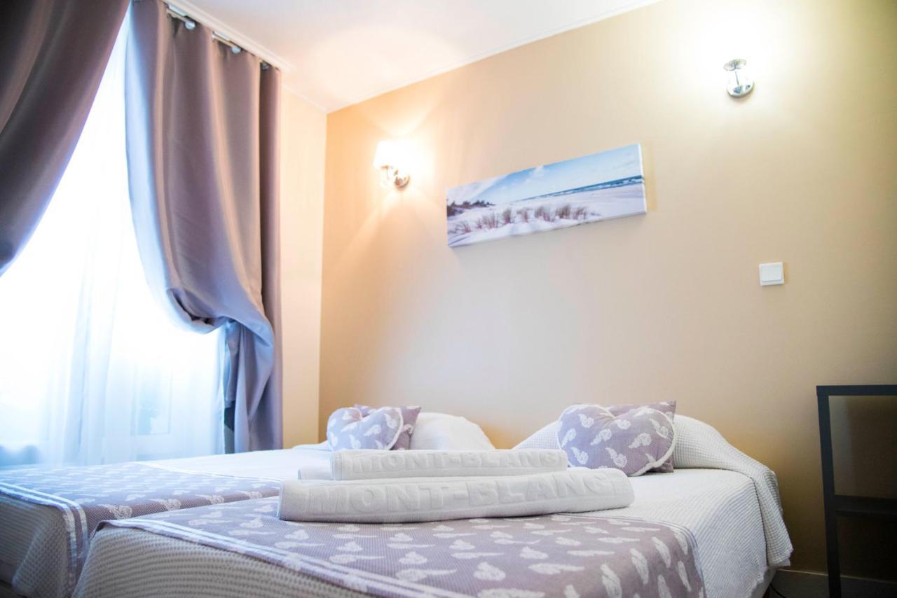 Twin Room,1172689449:JPEG
